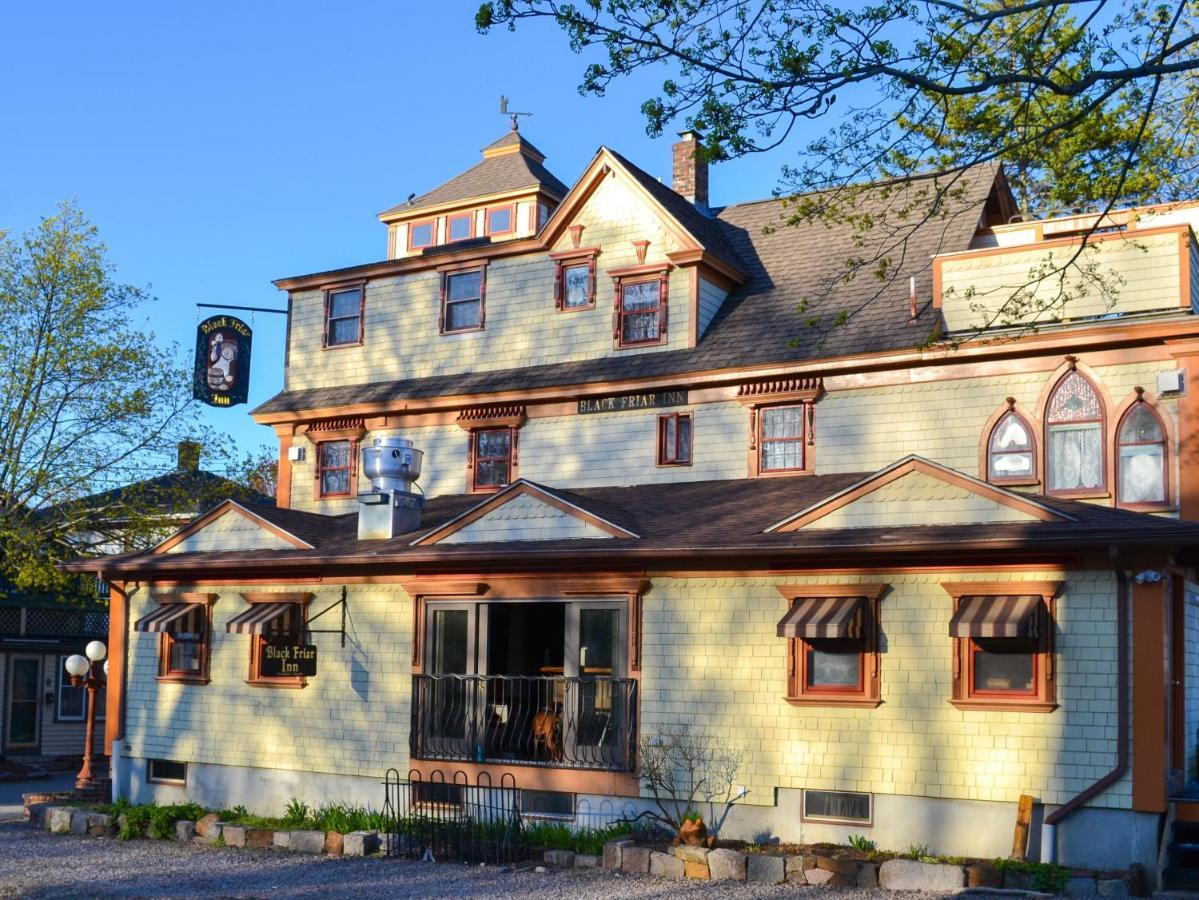 Black Friar Inn And Pub Bar Harbor Exterior photo